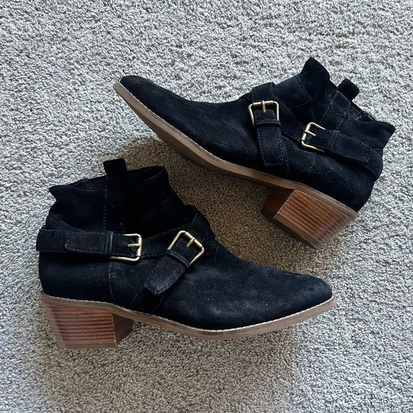 Cole Haan Z1119 Women’s Size 7 Jensynn Black Ankle Boots Buckles Straps Booties - Picture 1 of 6